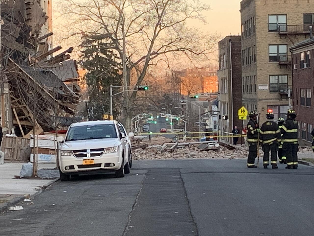 Collapse pins worker at East Rutherford, NJ construction site