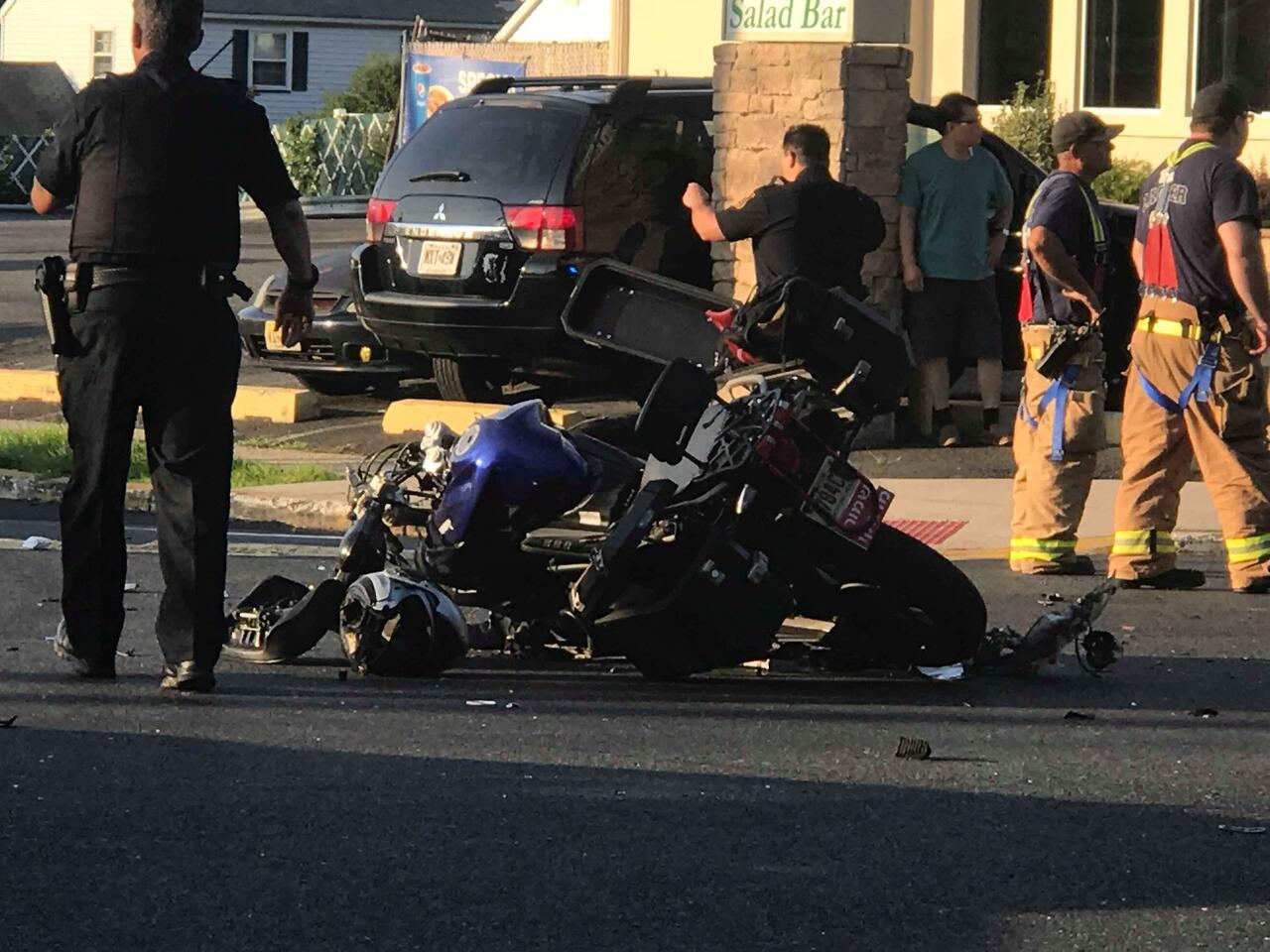 VIDEO: Elizabeth Motorcyclist Seriously Injured In Crash | Rlsmedia.com