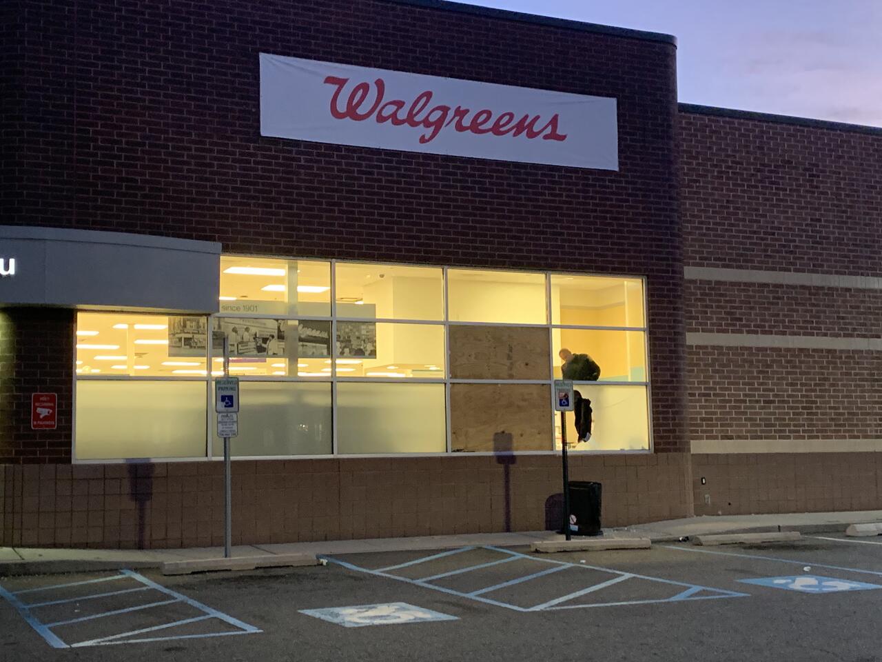 Walgreens Pharmacy Burglarized In Newark