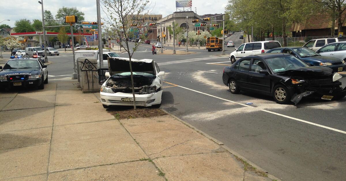 Two Injured in Newark Car Crash